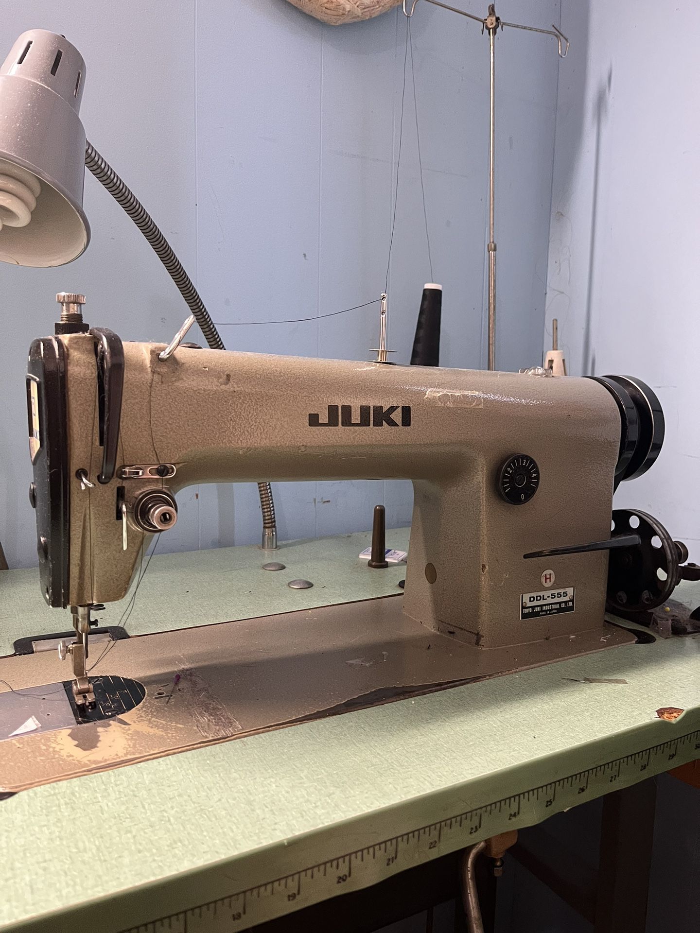 Industrial Sewing Machine 