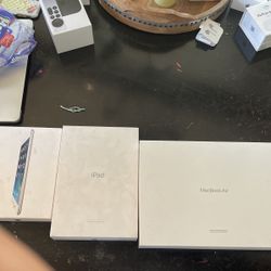 iPad And MacBook Boxes