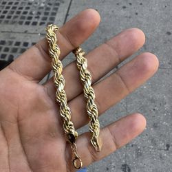 14k Thick Rope Bracelet 