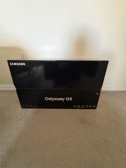 Samsung Odyssey G5 27" QHD 200Hz Gaming Monitor - Open Box