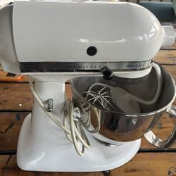 KitchenAid Artisan Series 5 Quart Head Stand Mixer 