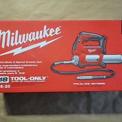 Milwaukee 2646-20 18V Cordless 2 Speed Grease Gun (Tool Only)