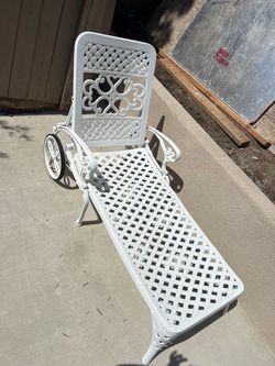 Lounge chair