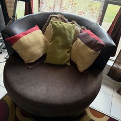 Rotating Living Room Chair 