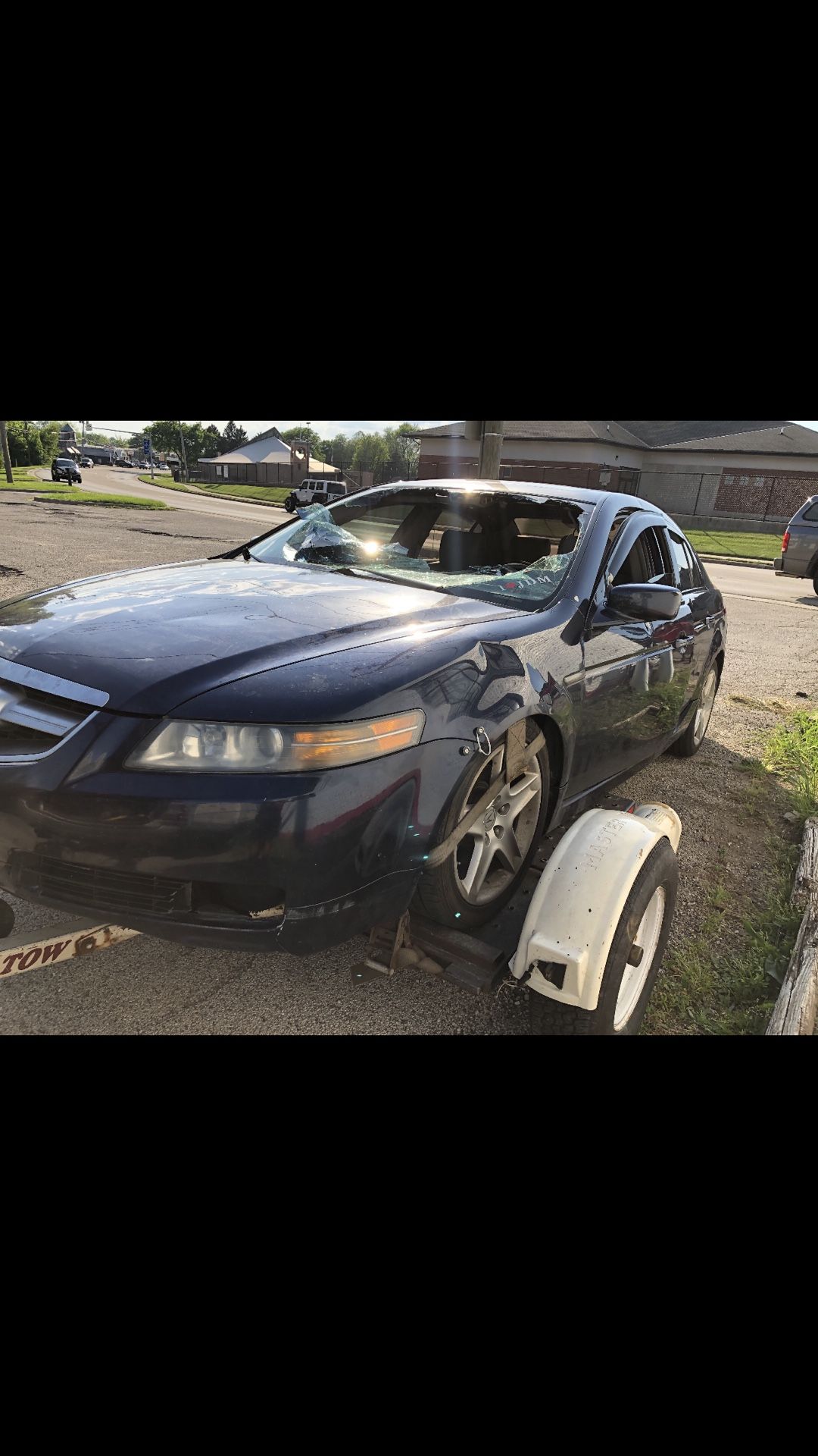 04 Acura TL for parts I still have parts doors,mirrors,seats,motor,transmission. Tex for parts cash only. Or if any body wants the whole car. OBO