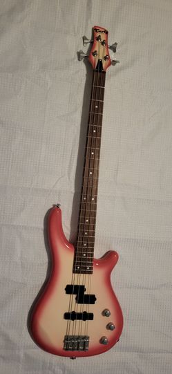 Guitar Bass - Carlo Robelli