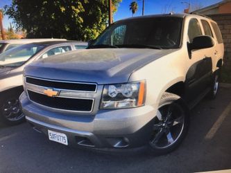 07 Chevy Tahoe