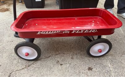 RADIO FLYER WAGON!!!