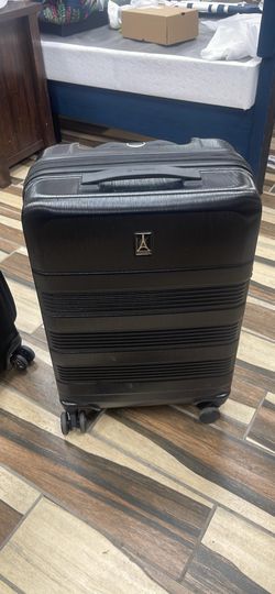 Travel pro black carry on luggage - code lock