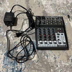 BEHRINGER XENYX802.   $55