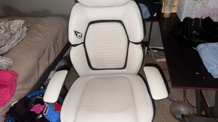 gaming chair