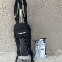 Preclude Vacuum And Extra Bags Like New 
