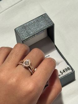 10KT GOLD 1/2 CTTW GENUINE DIAMOND size 7