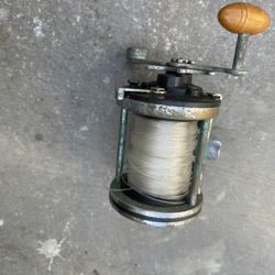 Fishing Reel Asking $25!!!