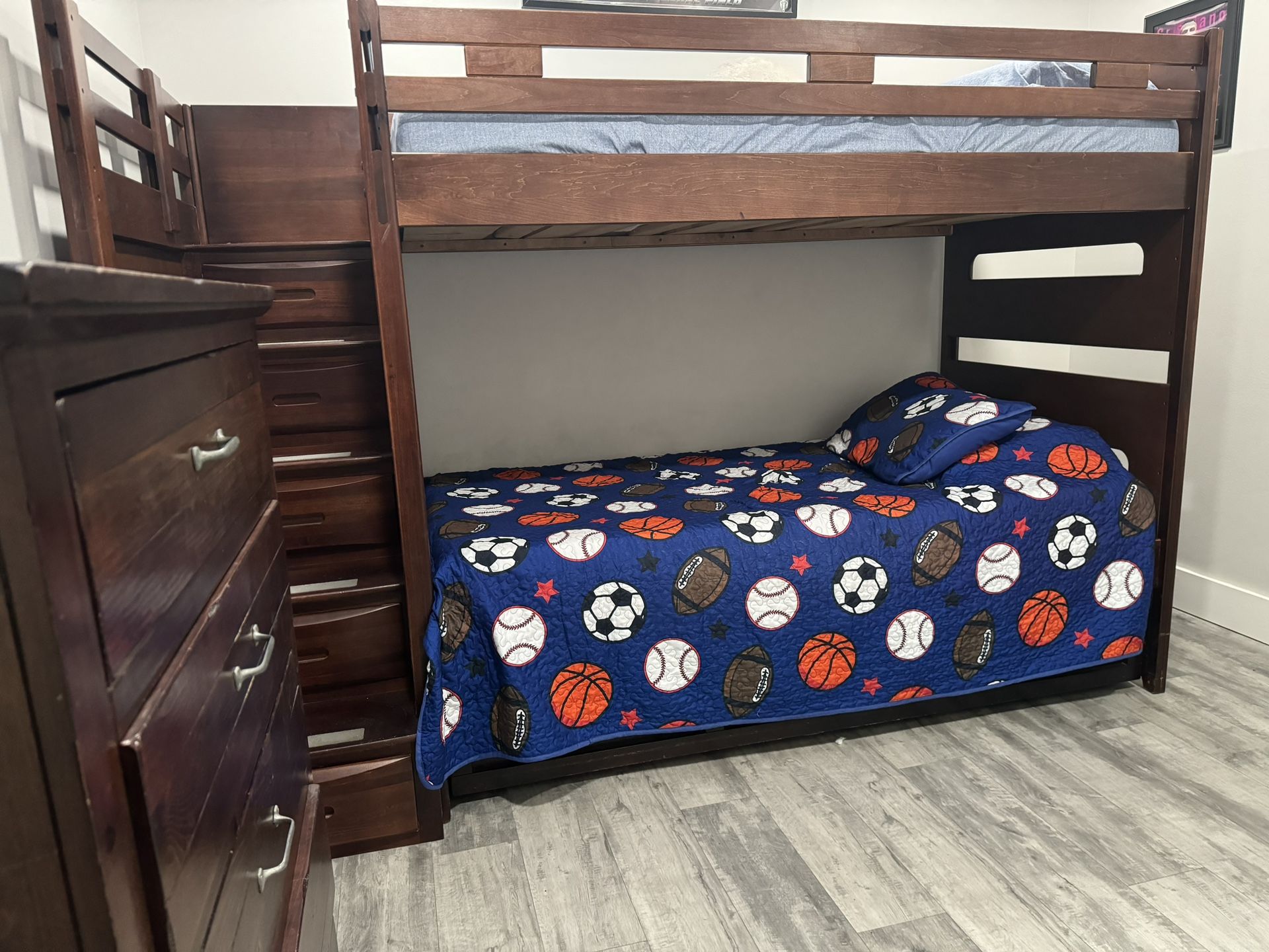 Bunk Bed  Bedroom Set