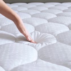 Mattress Pad Queen