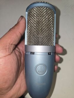 Microphone