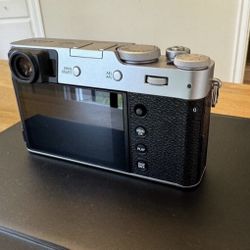 Fujifilm X100V 26.1MP Compact Camera - Silver