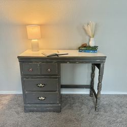 Single Pedestal Writing Desk - 3 Drawers