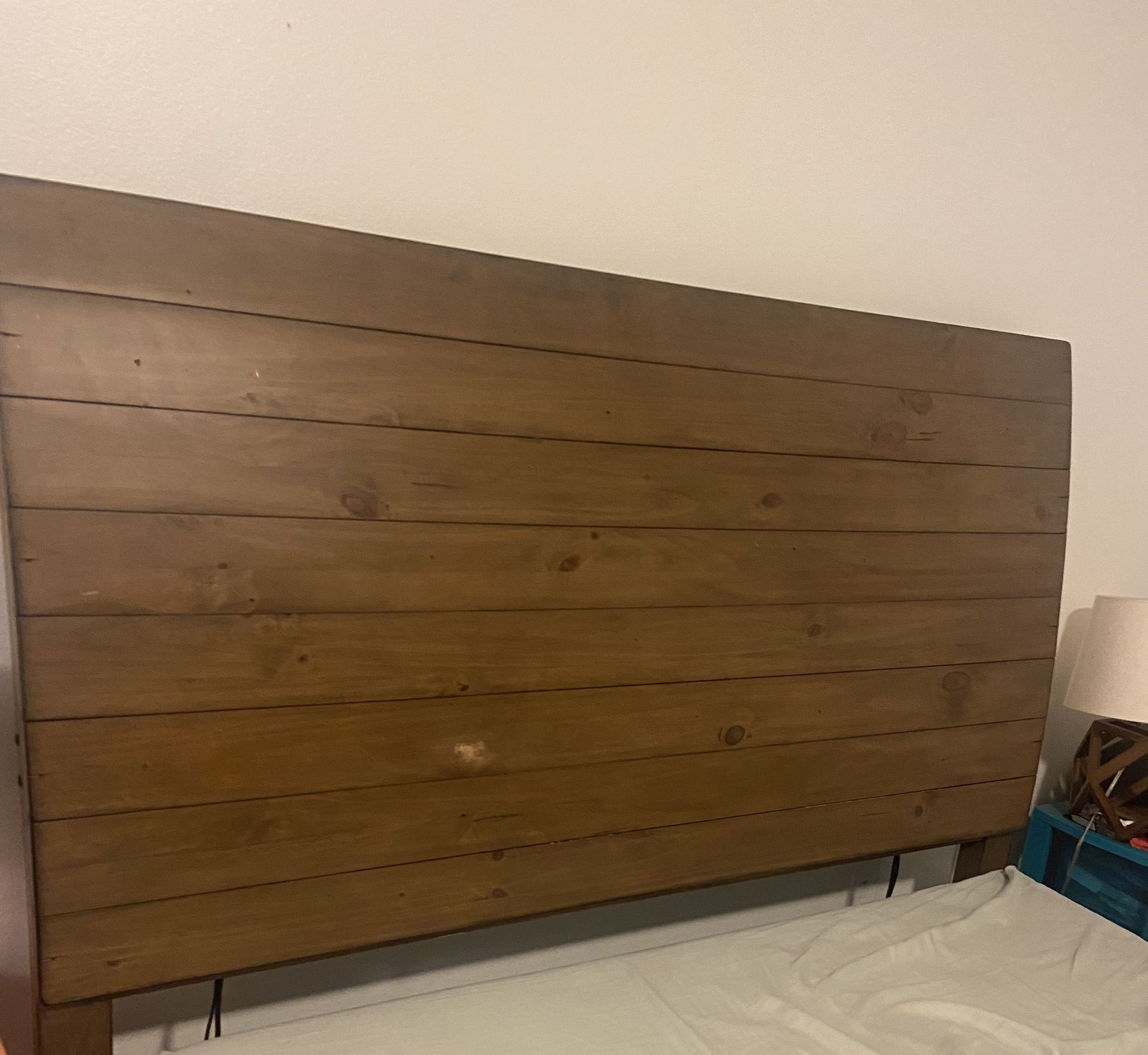 Living Spaces Queen Bed Frame And Dresser