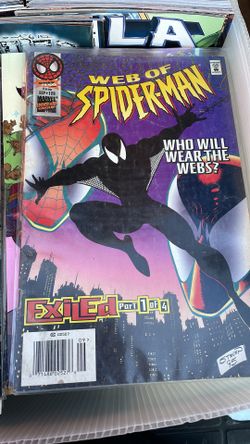 300+ Comic Books
