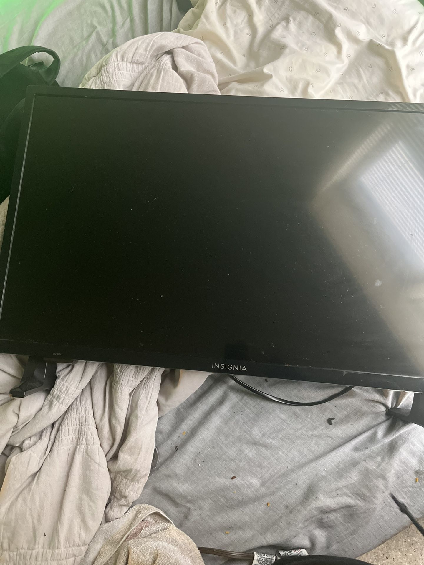insignia tv 32 inch f20 Black