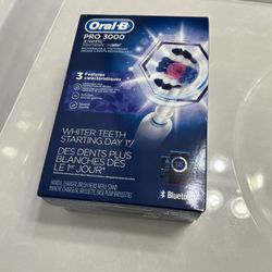 NEW Oral B Pro 3000 Rechargeable Electric Toothbrush 