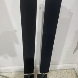 Bang & Olufsen 8000 Speaks 