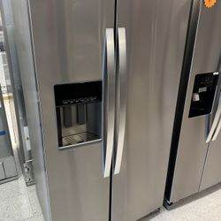 Whirlpool Side By Side Refrigerator 331O