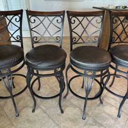 Set Of 4 Metal Bar Stools With Backs 