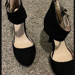 Black Sexy Heels Size 8