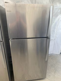 Whirlpool Stainless Steel Top-Freezer Refrigerator