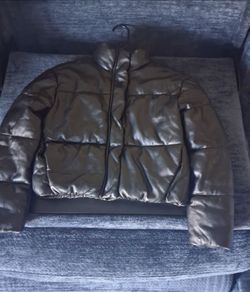 Gap leather like puffer coat