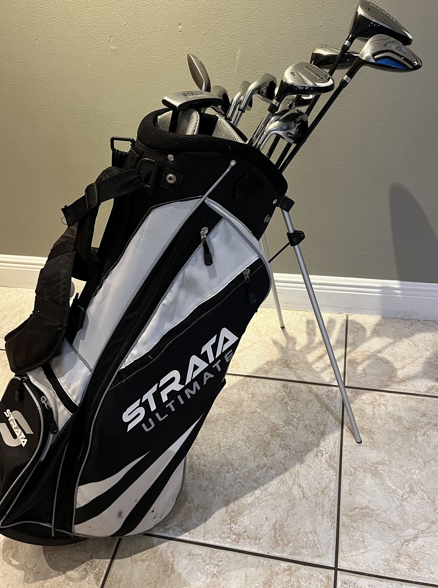 Strata Ultimate Golf Club Set Left Handed