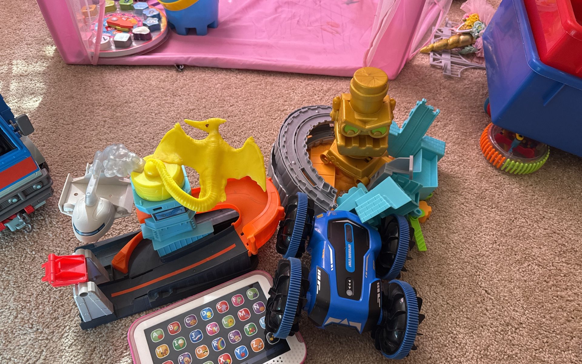 Thomas Train Track, Hot wheel And Tab Remote Car