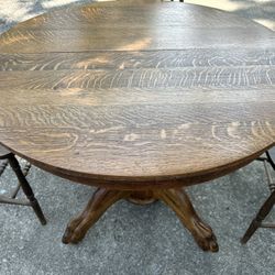 Antique 40”  Lion’s Paw Real Oak Table