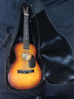 Half size guitar