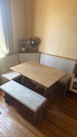 Corner Nook Dining Table and Bench