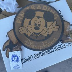 Mickey Mouse Disney Pin Trading 25th Anniversary Pin Board with Limited Release Pin