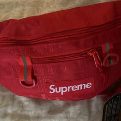 SUPREME SS18 Waist Bag Red