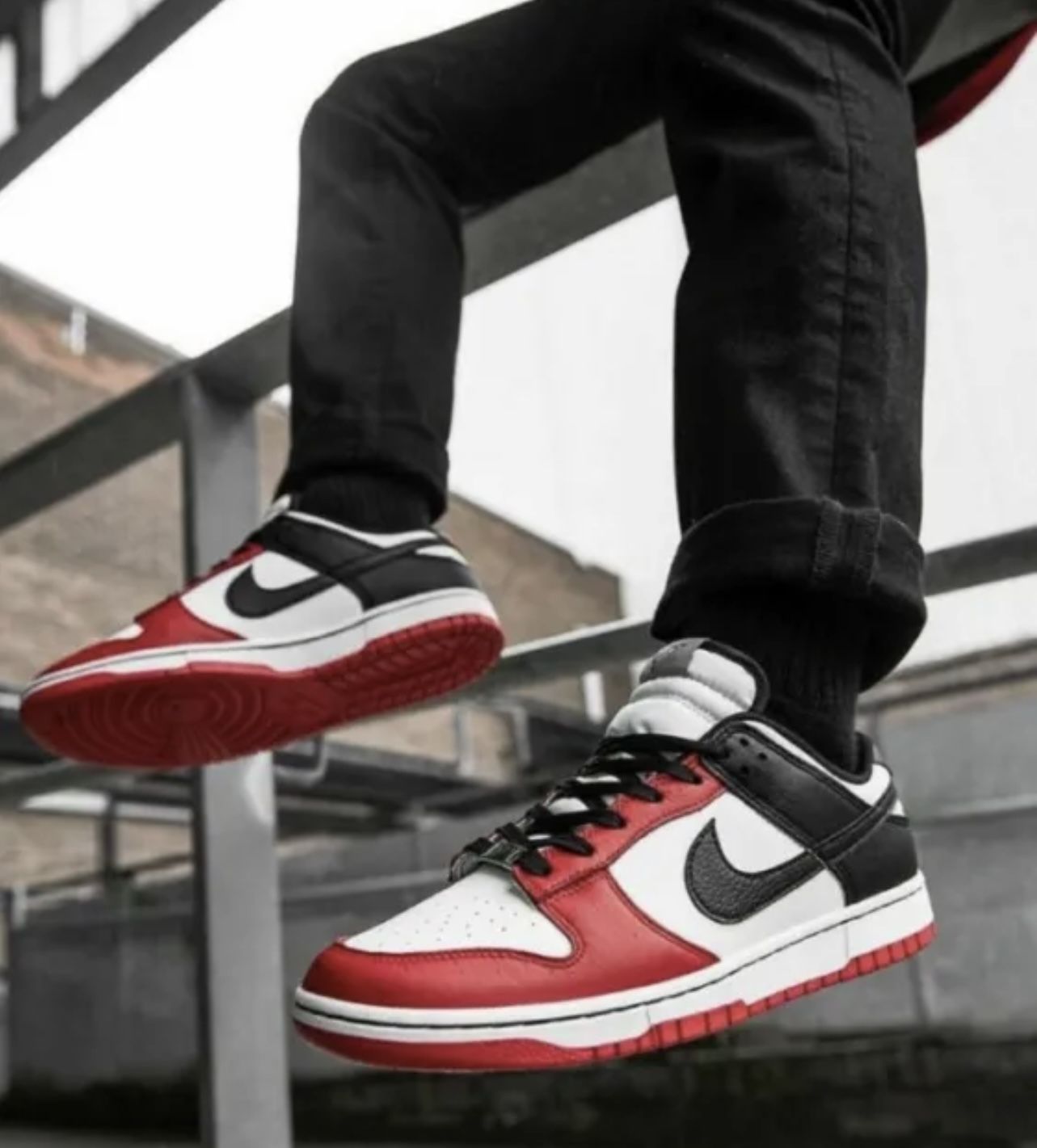SIZE 4Y=women 5.5 Nike Dunk Low (GS) Chicago Black Chile Red DO6288-100