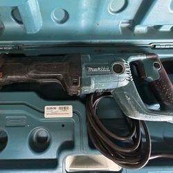 MAKITA Saw 