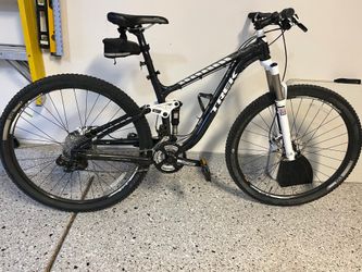 Trek full suspension mountain bike