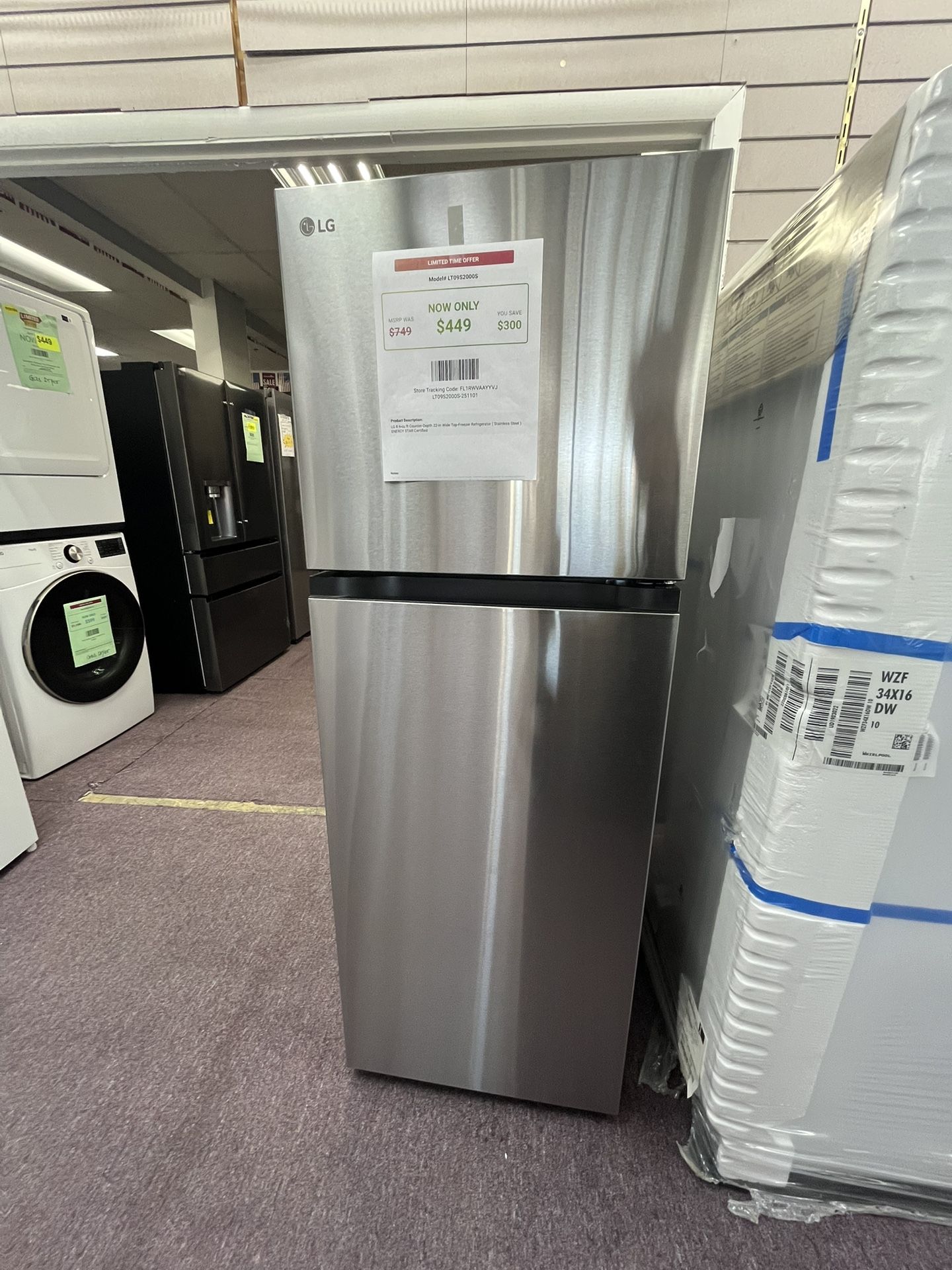 22’w Wide Top Freezer Fridge LG Brand New Refrigerator 8.6 Cb Ft