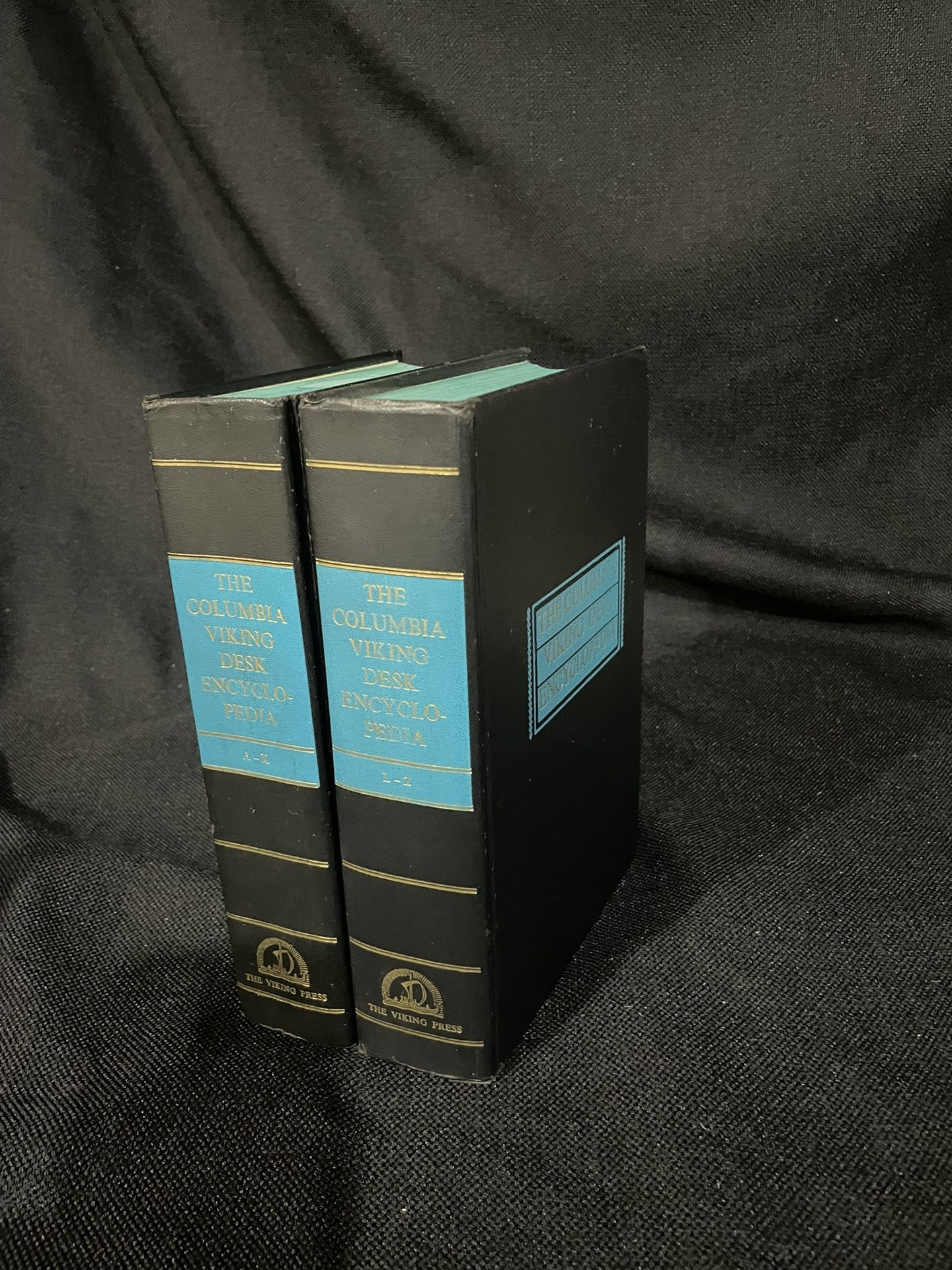Columbia Viking Desk Encyclopedia 1960