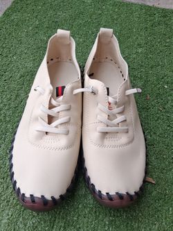 Womens Shoes Oy Brand Sz 11