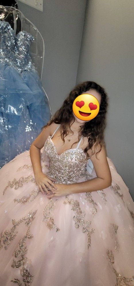🌸Stunning Quinceañera Dress – Only Worn Once! 🌸