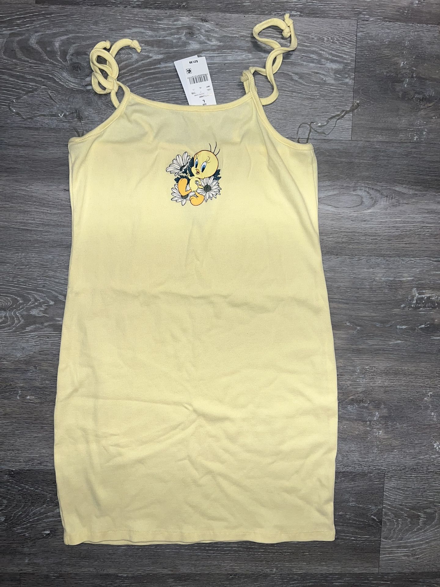 tweety bird dress for juniors size L 