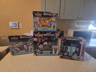 Playmates

Voltron 40th Anniversarry