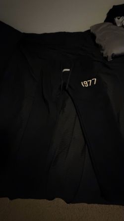 1977 Fear of God essential sweatpants